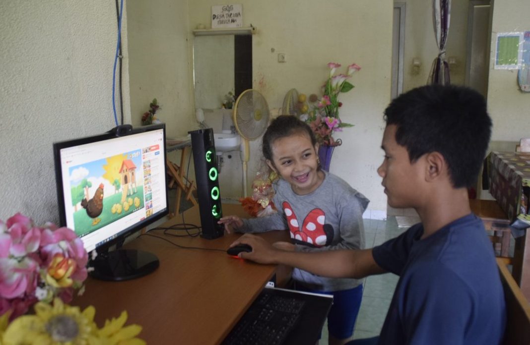 Kolaborasi SOS Children’s Villages Indonesia, FWD Asset Management, dan Citibank Indonesia Memenuhi Kebutuhan Teknologi Anak Indonesia