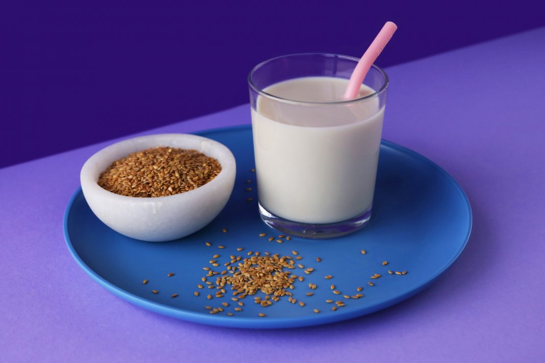 Flax Milk, Susu Alternatif untuk Ladies yang Alergi Produk Dairy dan Kacang