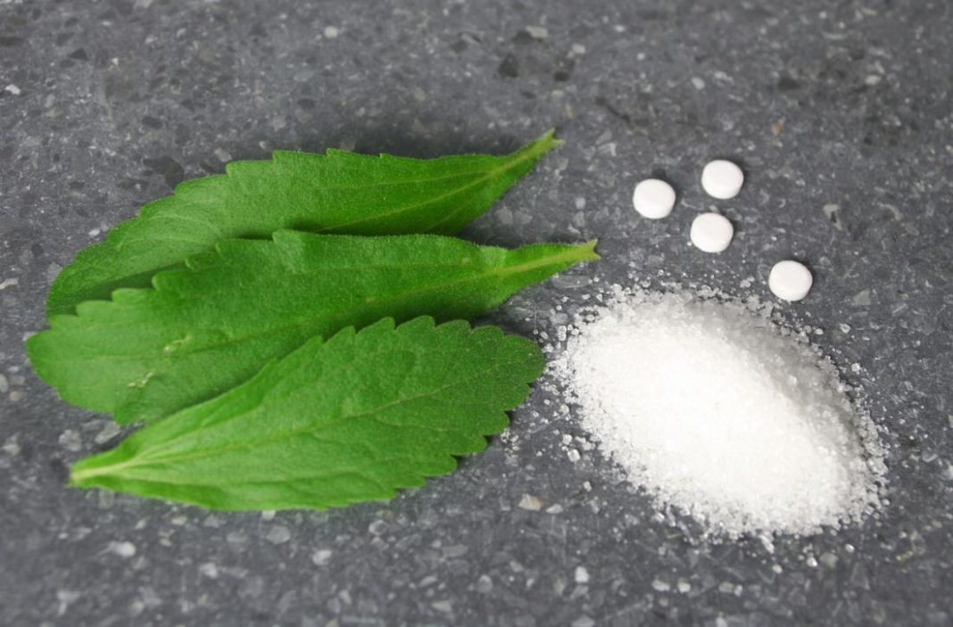 Stevia sebagai Pengganti Gula: Apakah Benar Menyehatkan, atau Ada Efek Samping Tersembunyi?