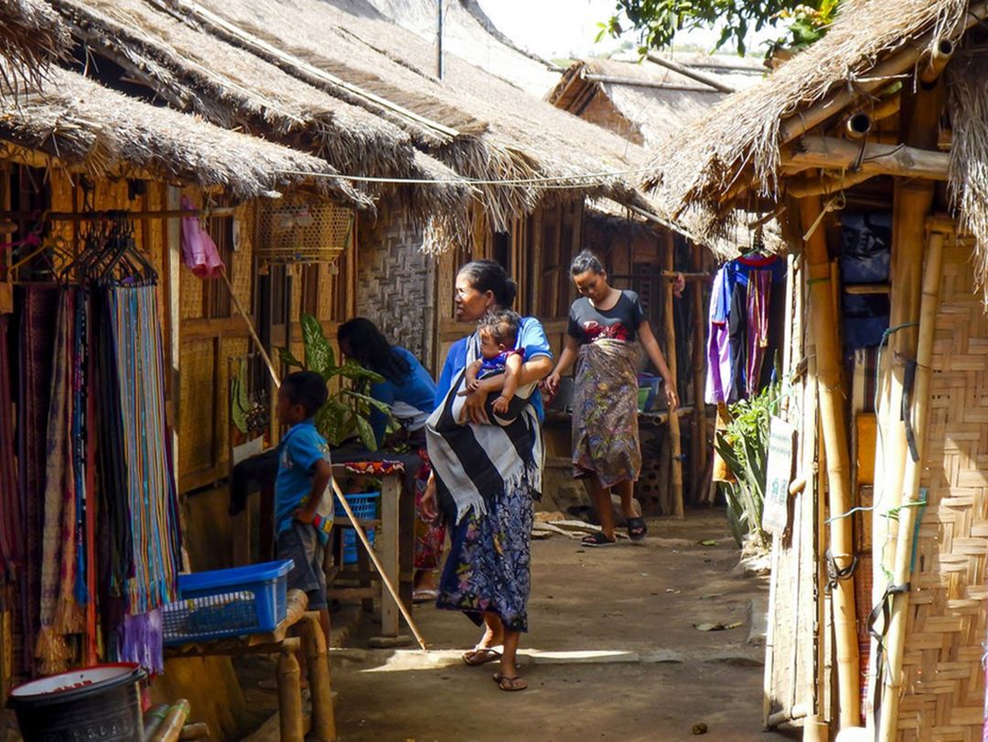 Desa Wisata Sade Tempat Tinggal Suku Sasak Lombok