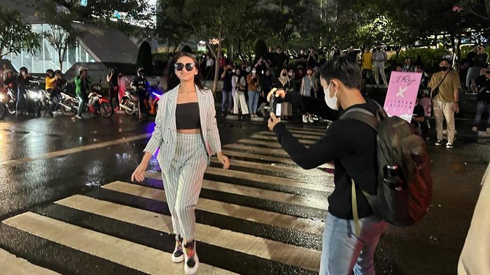 Citayam Fashion Week Melenggang di Area Zebra Cross
