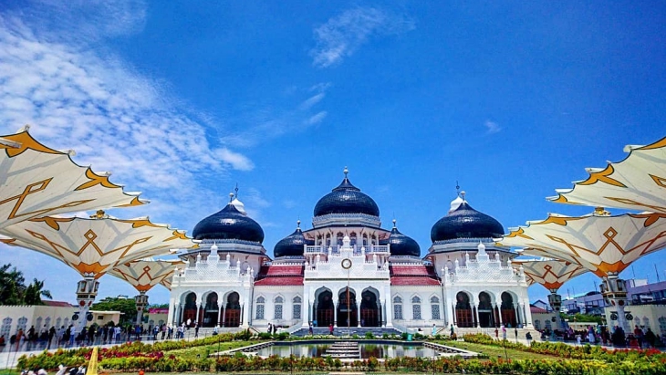 Masjid Raya Baiturrahman bukan hanya sekedar tempat ibadah, tapi juga punya sejarah
