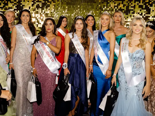 Untuk pertama kalinya dalam sejarah, finalis Miss England memilih untuk tidak memakai riasan!