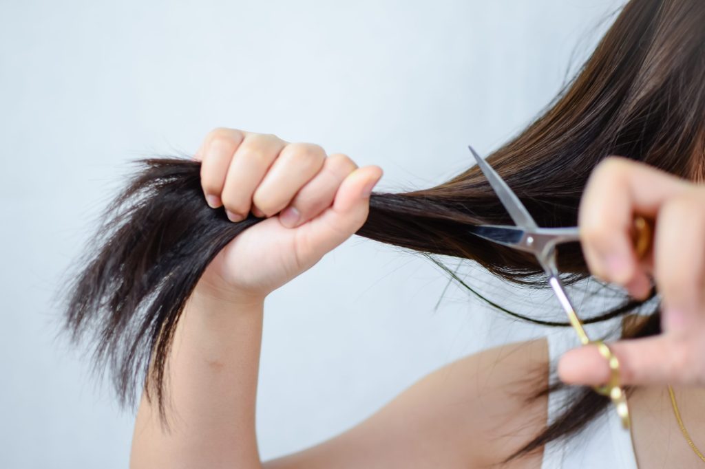 12 Hal Terburuk yang Dapat Kamu Lakukan pada Rambut (Bagian 2)