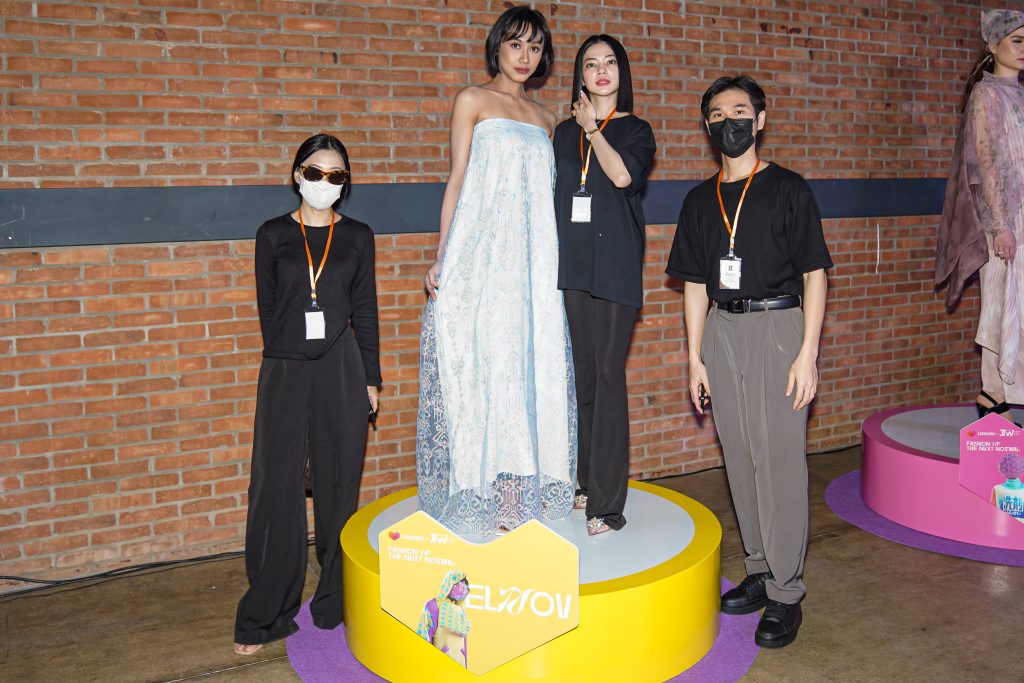 Fashion The Next Normal oleh Lazada dan delapan desainer Indonesia