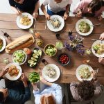 Berbagi Makanan dengan Keluarga dan Teman Dapat Menghilangkan Stres