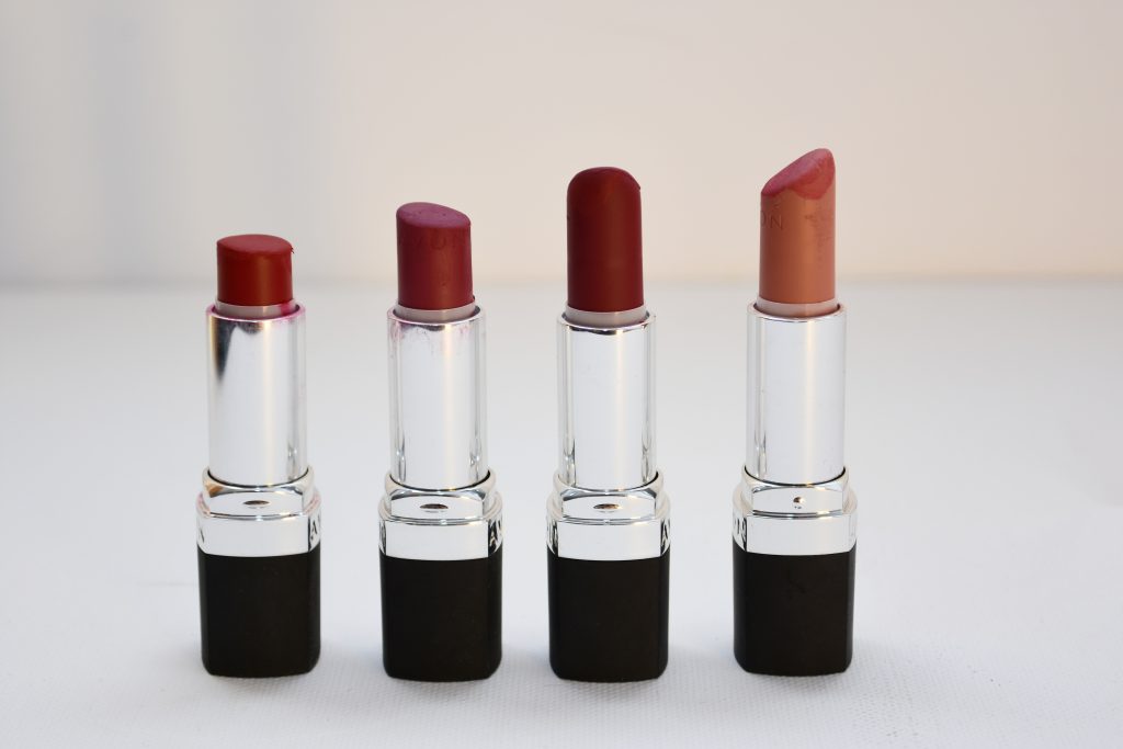 Perbedaan antara Lipstik, Lipgloss, dan Liptint yang Harus Kamu Ketahui!