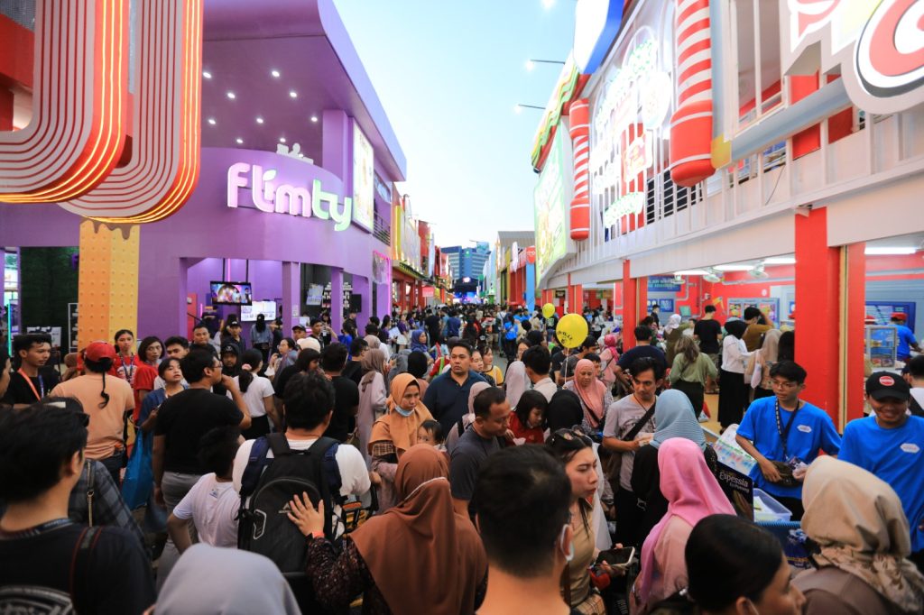Antusiasme Pengunjung di Pekan Terakhir Jakarta Fair Kemayoran 2023