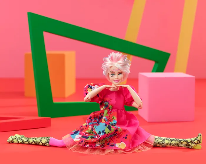 Mattel Luncurkan Boneka 'Weird Barbie' yang Terinspirasi dari Karakter Kate McKinnon di Film 'Barbie'