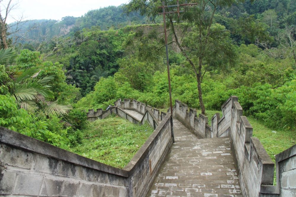 Menikmati Keindahan Janjang Seribu Tembok Besar di Sumatra Barat