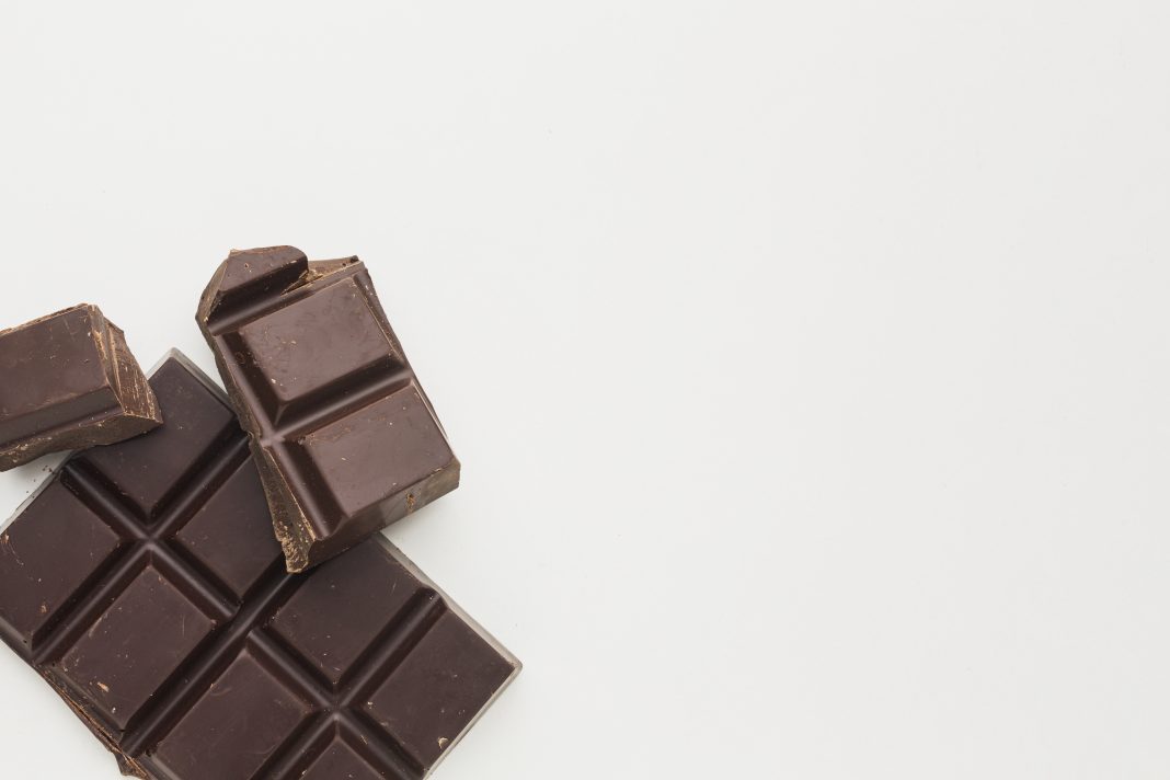 Ini Dia Alasan Mengapa Kamu Sebaiknya Tidak Makan Cokelat Sebelum Berolahraga