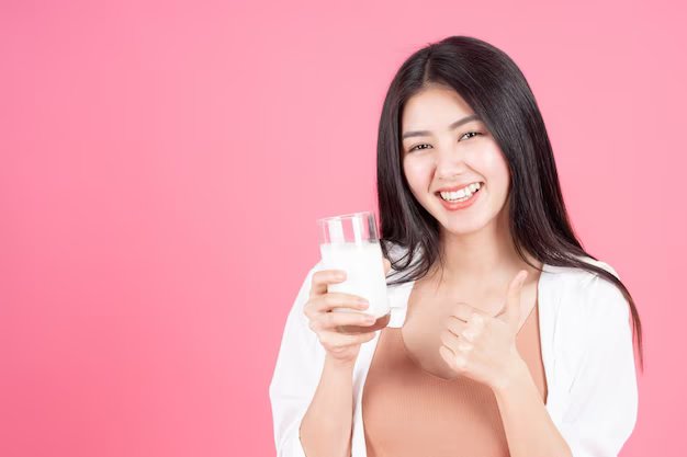 8 Hal yang akan Terjadi Pada Tubuh ketika Kamu Minum Susu Sapi Setiap Hari (Bagian 1)