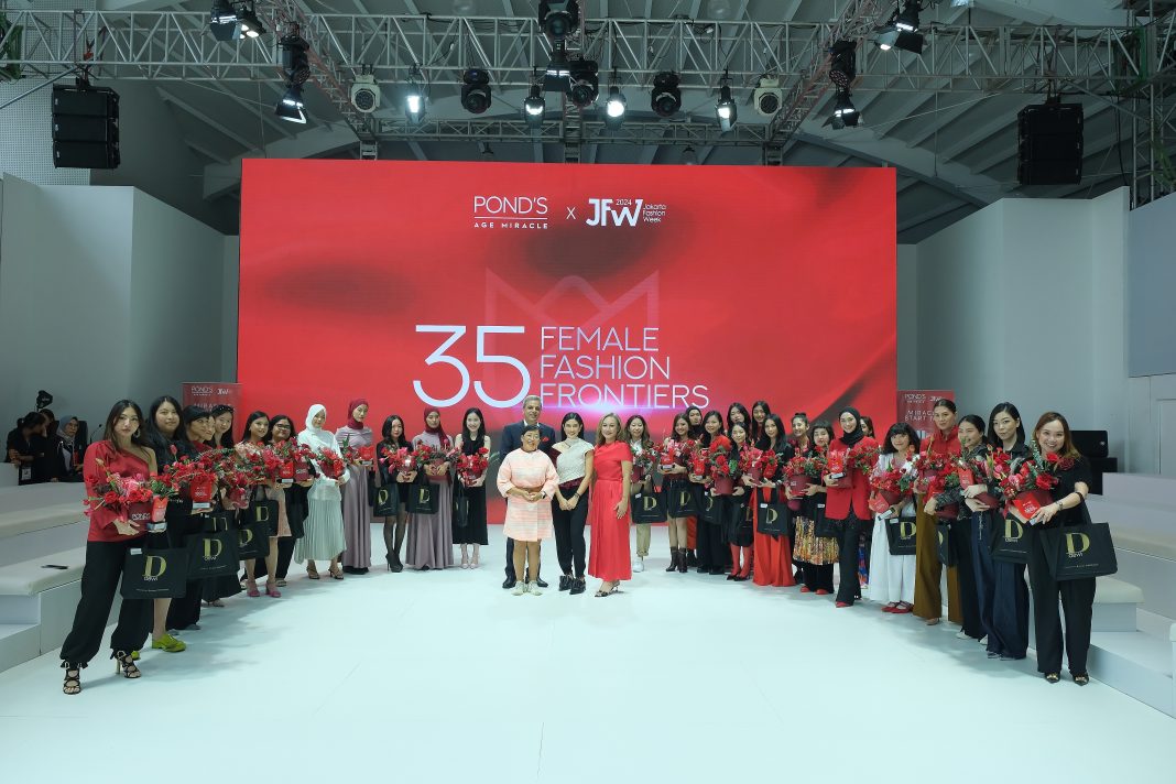 Pond’s Memberikan Penghargaan Kepada 35 Female Fashion Frontiers