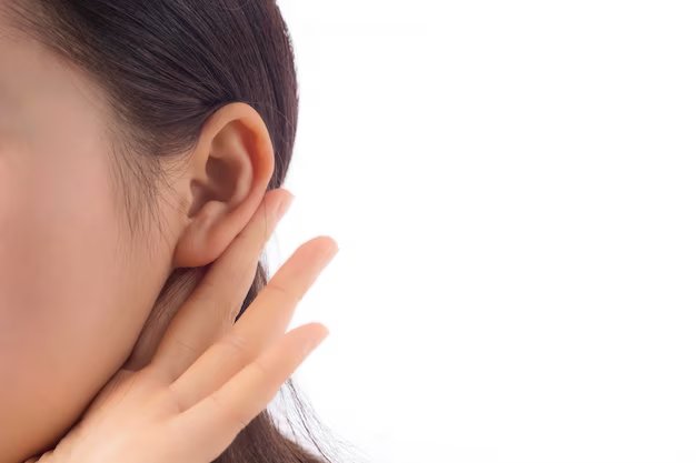 Inilah 5 Alasan Mengapa Area Belakang Telinga Seringkali Berbau Tidak Sedap