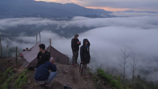 Buntu Liarra Menjelajah Negeri di Atas Awan di Kabupaten Mamasa