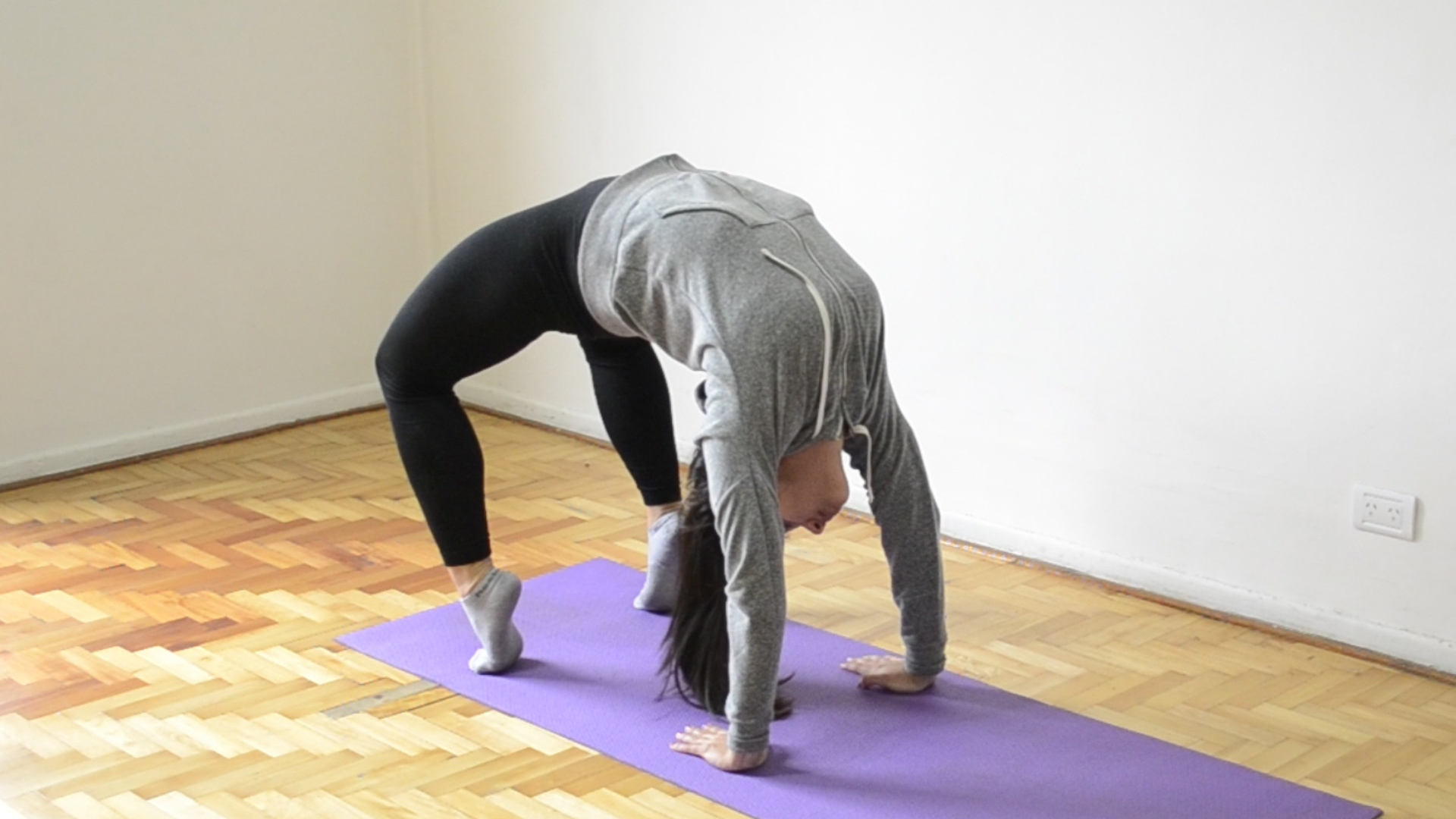 Cara Melakukan Pose Kayang dalam Yoga Cara dan Manfaatnya