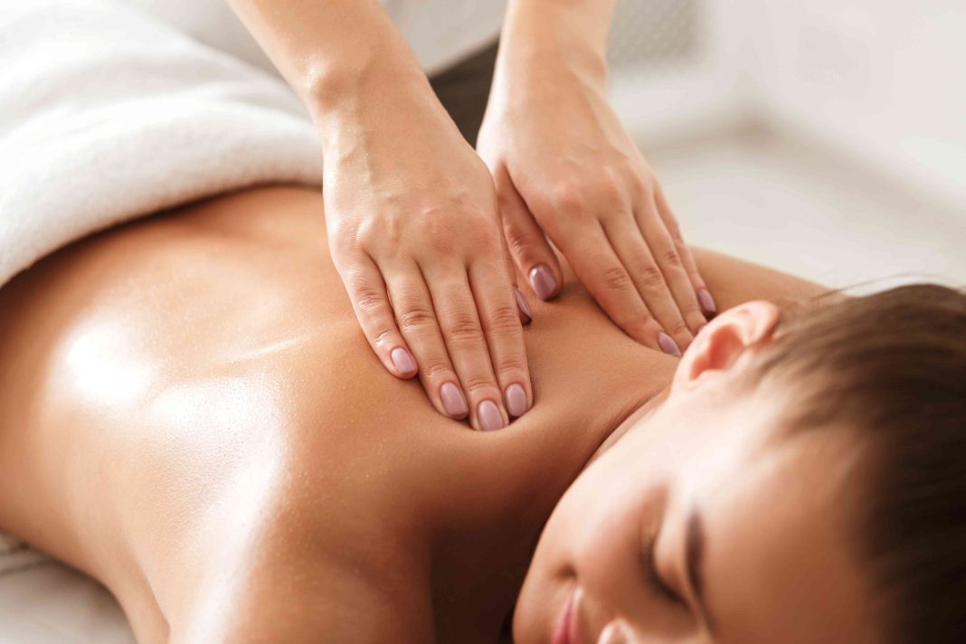 Body Massage Bukan Hanya Buat Rileks, Tetapi Banyak Manfaatnya